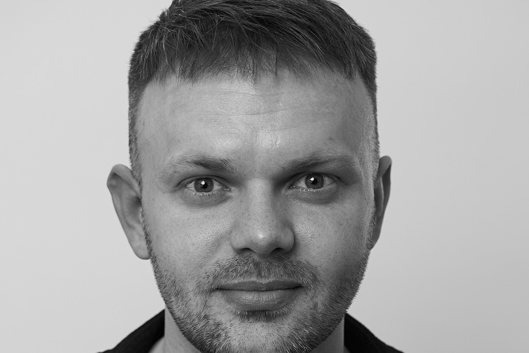 Showpony Hair Extensions Appoints Darrel Starkey as UK Creative Ambassador 